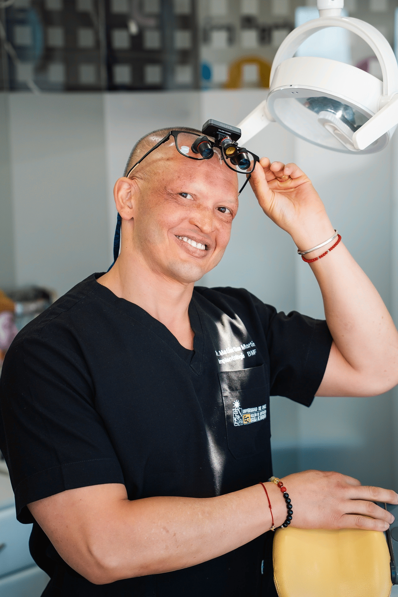 Dr. Matías San Martín en Clínica Dental Sonríe
